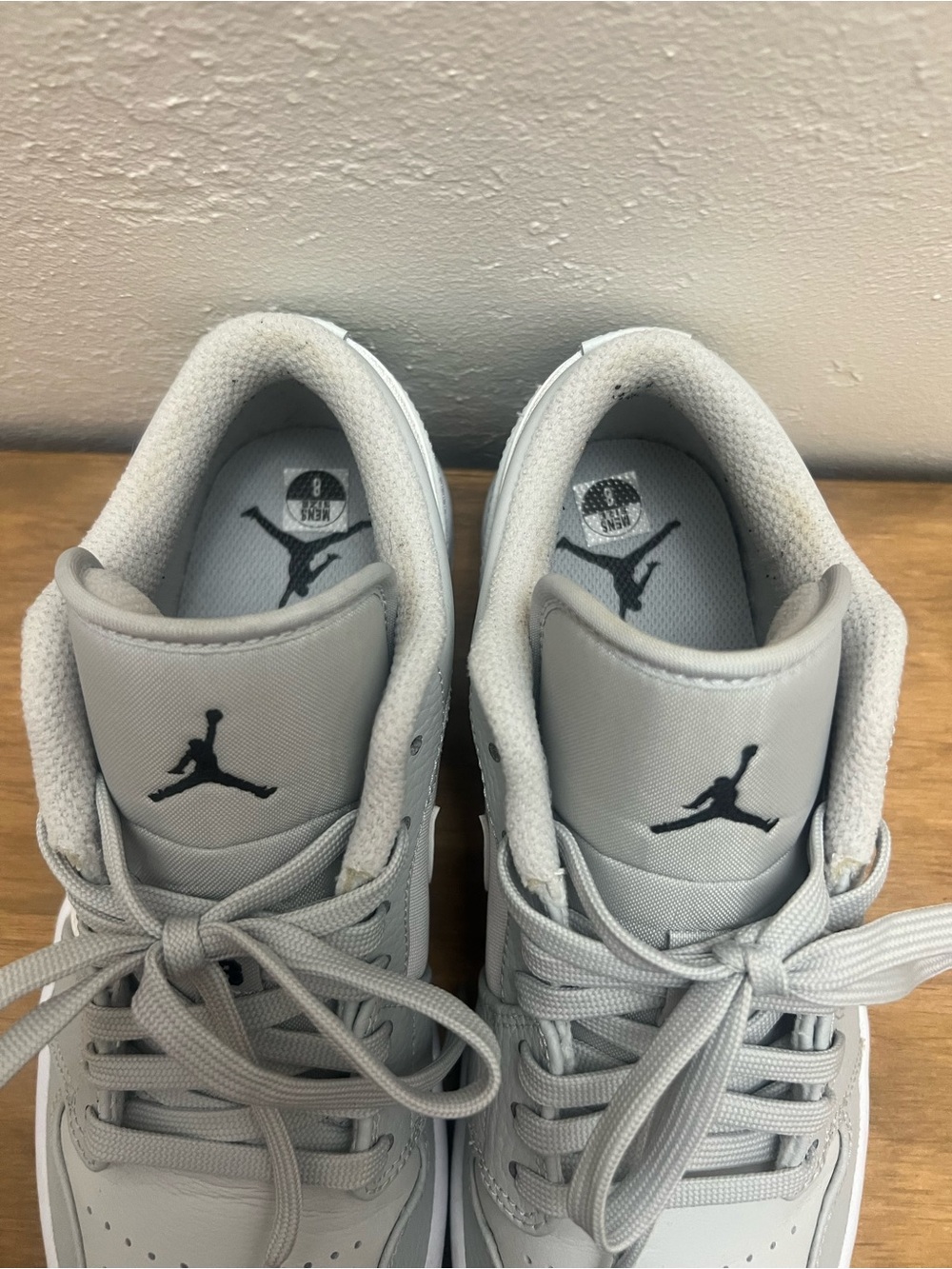 Nikes - Picture 3 of 10